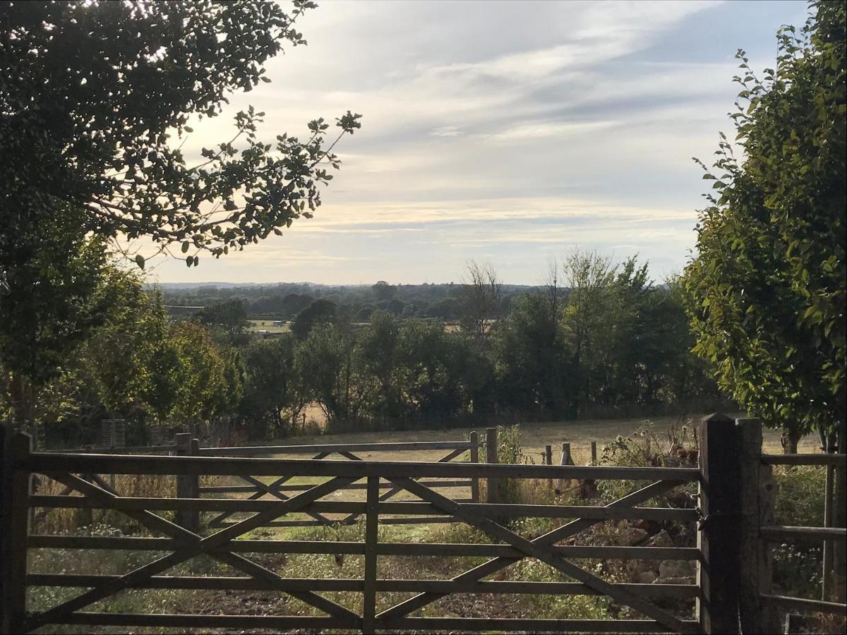 Redbrook Farm Bnb - Gateway To The New Forest Fordingbridge Kültér fotó